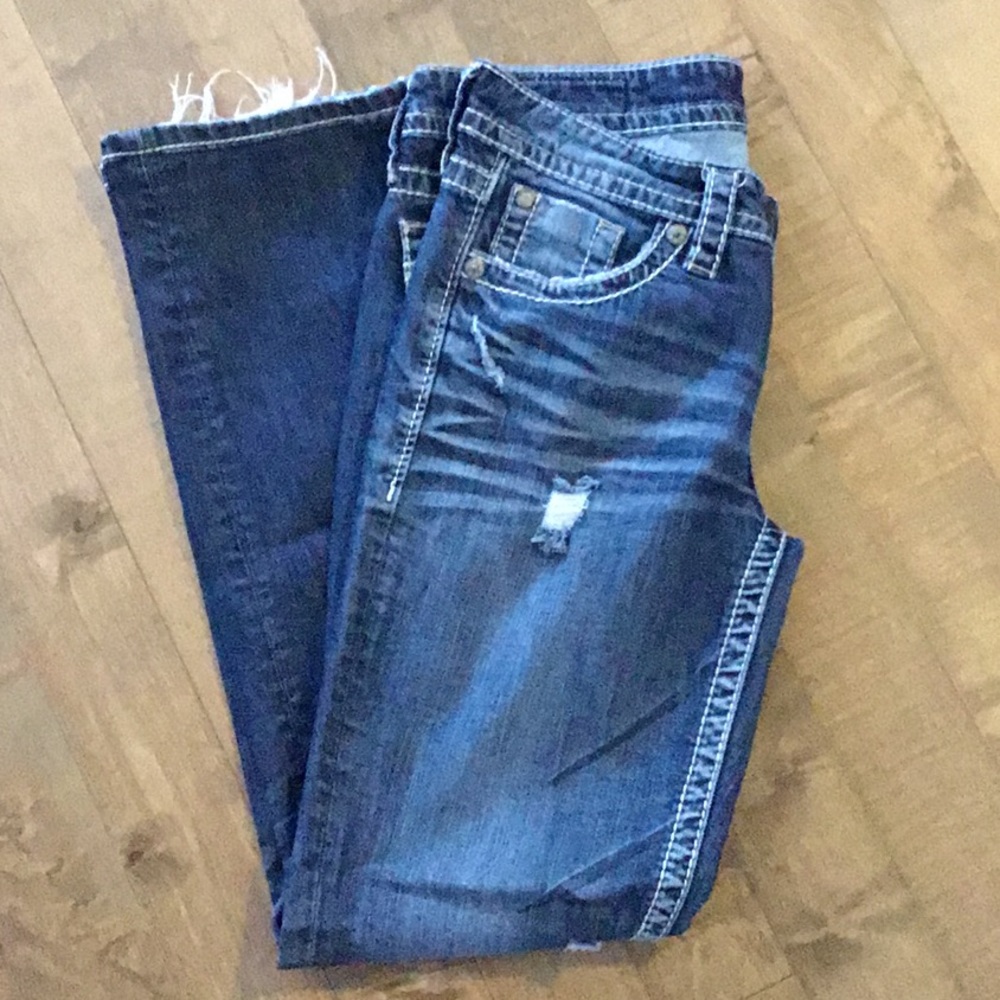 Silver Lola distressed denim.